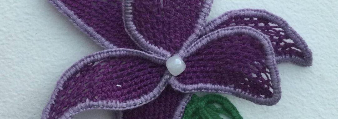 dentelle aiguille broche