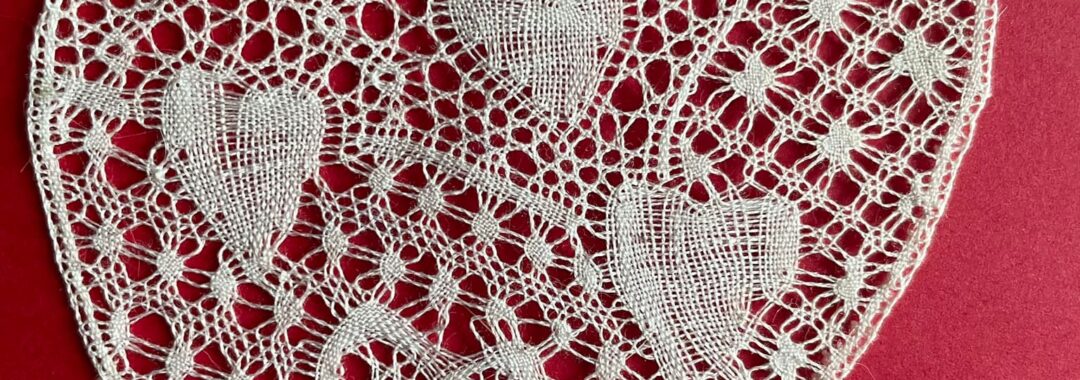petite dentelle - coeur de la saint valentin