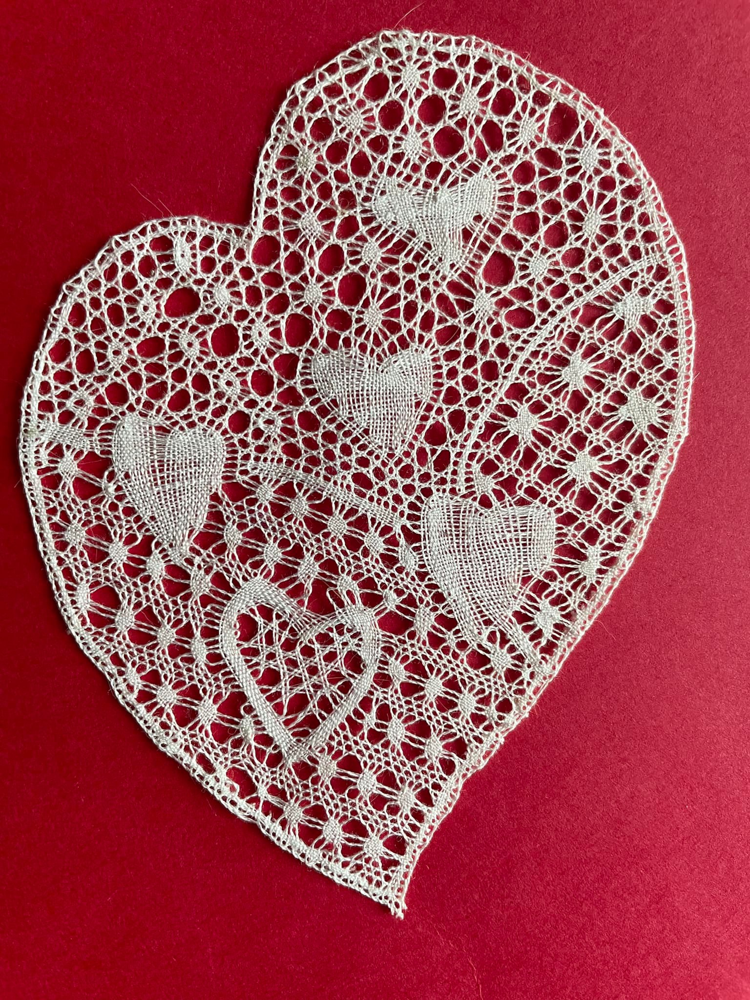 petite dentelle - coeur de la saint valentin