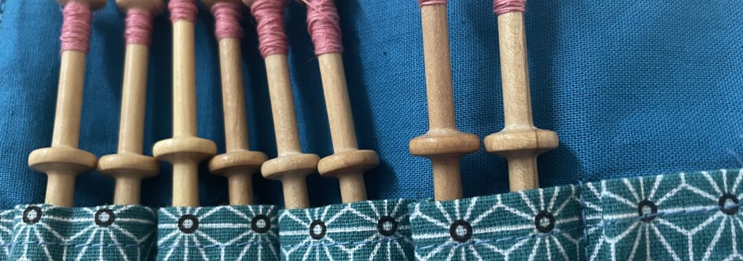 Stage dentelle au fuseau mercredi 28 octobre 2023 au centre equestre la jument noire à Plouhinec Kergoff